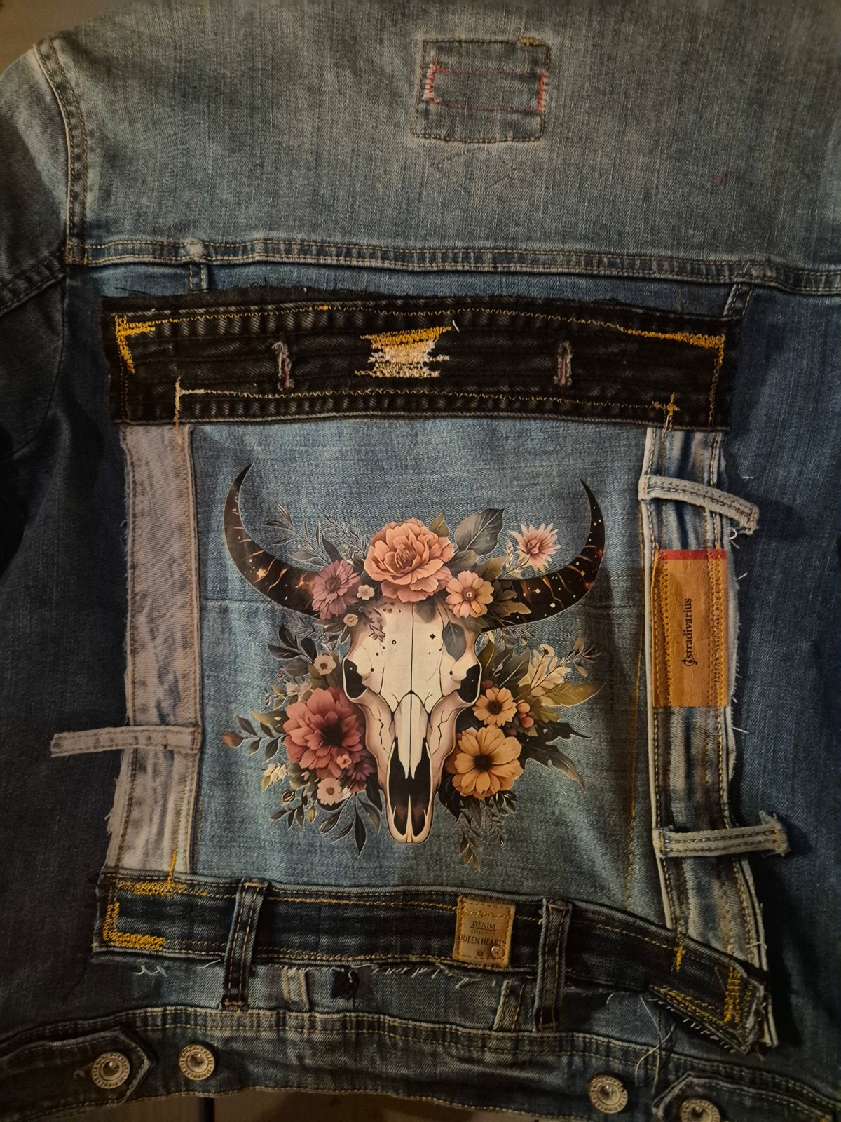 Denim jacket skull bloemen detail handmade