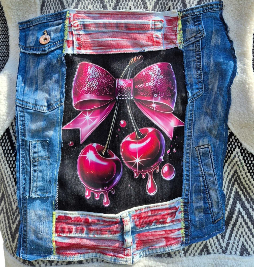 One of a kind vest met unieke cherry print achterkant