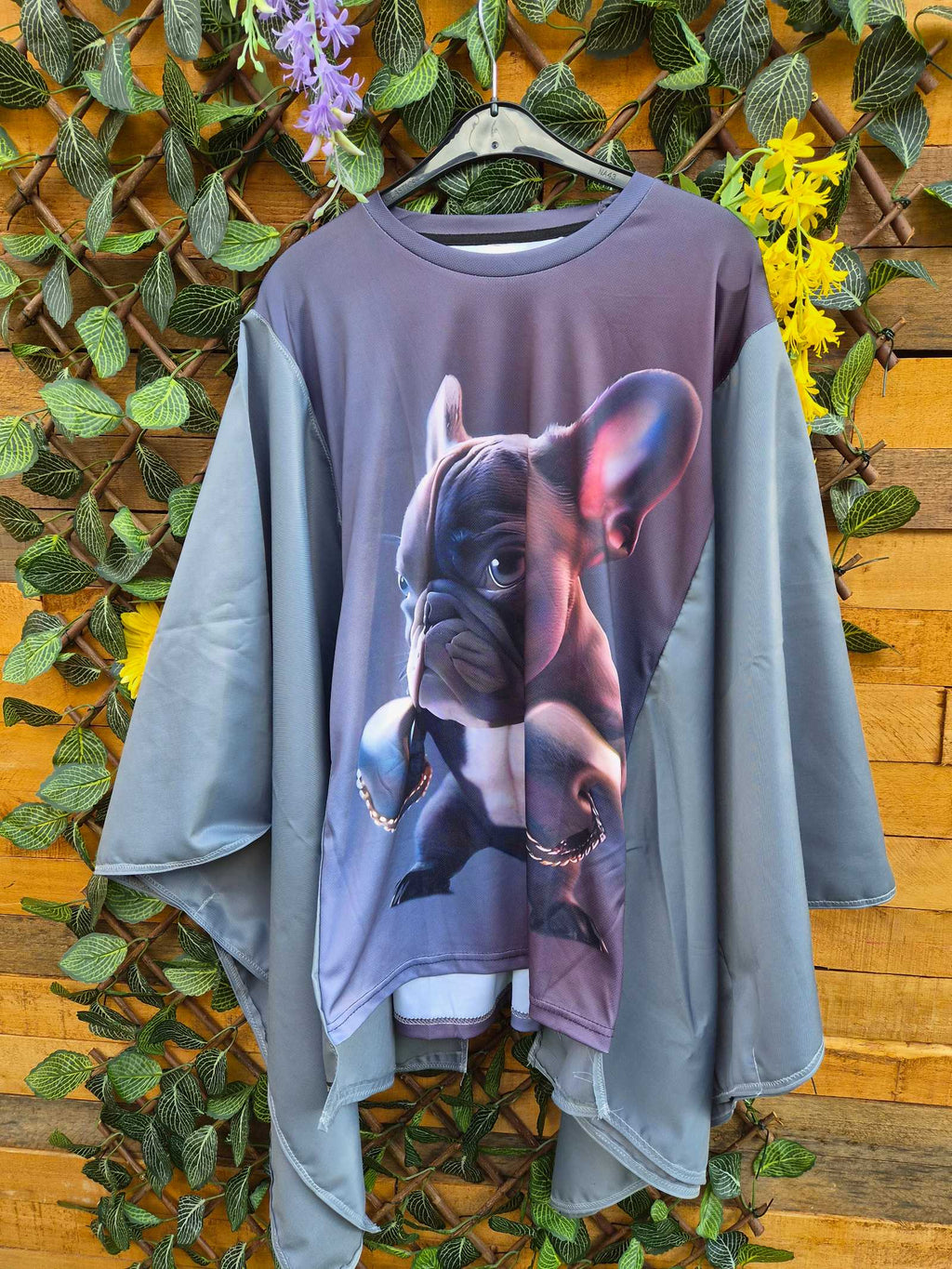 Upcycled Bulldog boho top voorzijde op hanger