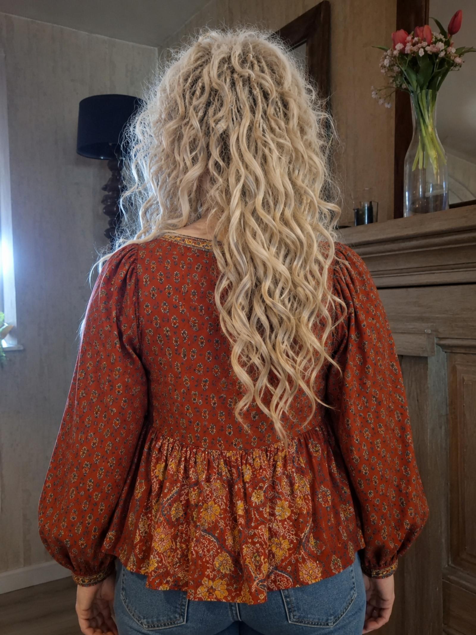 Boho Viscose Blouse – Rood Print – Met Sluiting – M & L – Laatste Stuks