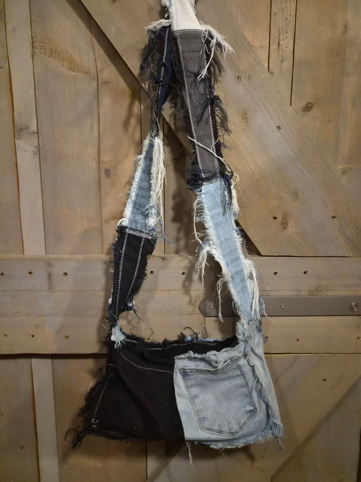Upcycled Denim Schoudertas – One of a Kind