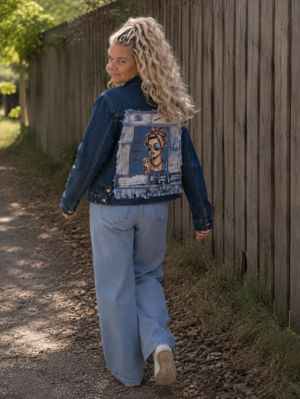 Wait a Minute one of a kind upcycled denim jasje lopende sfeerfoto - Old New Atelier