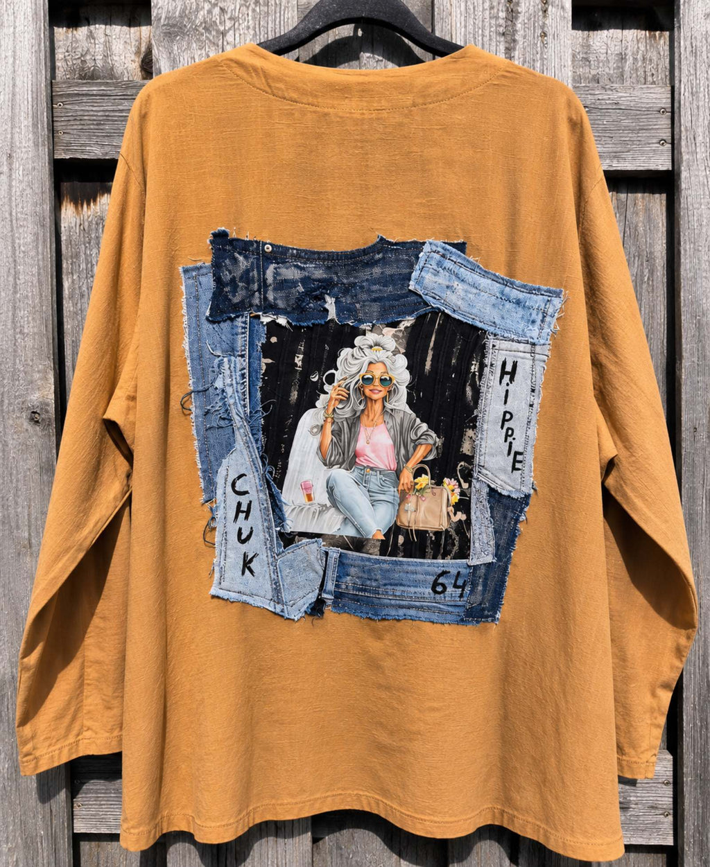 Handgemaakte oversized camel blouse met groot upcycled denim achterkunstwerk | One Size XL