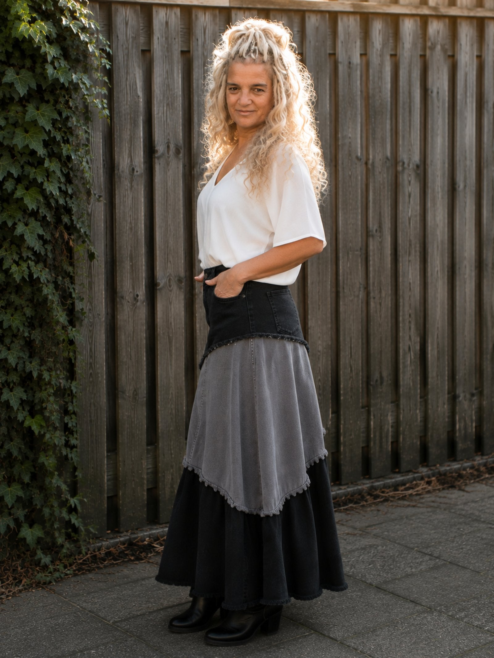 One of a Kind Upcycled Levi's Patchwork Rok – Zwart & Grijs