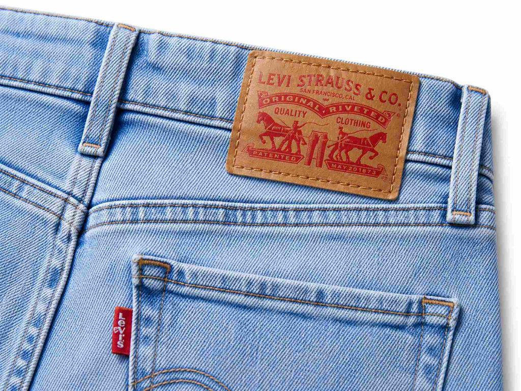 Levi’s denim label detail upcycled rok