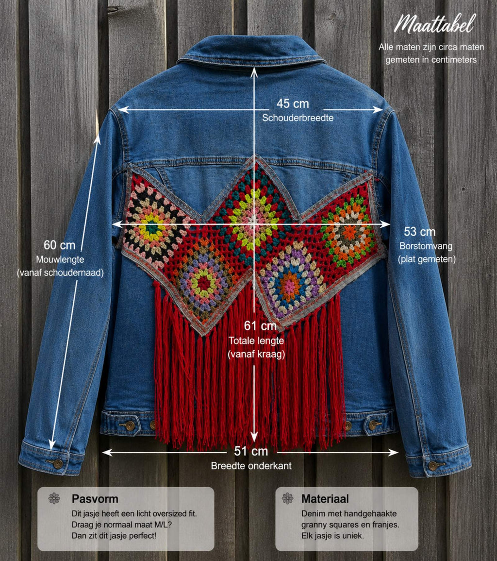 Afmetingen van One of a Kind upcycled denim jasje met handgemaakte granny squares en rode franjes.