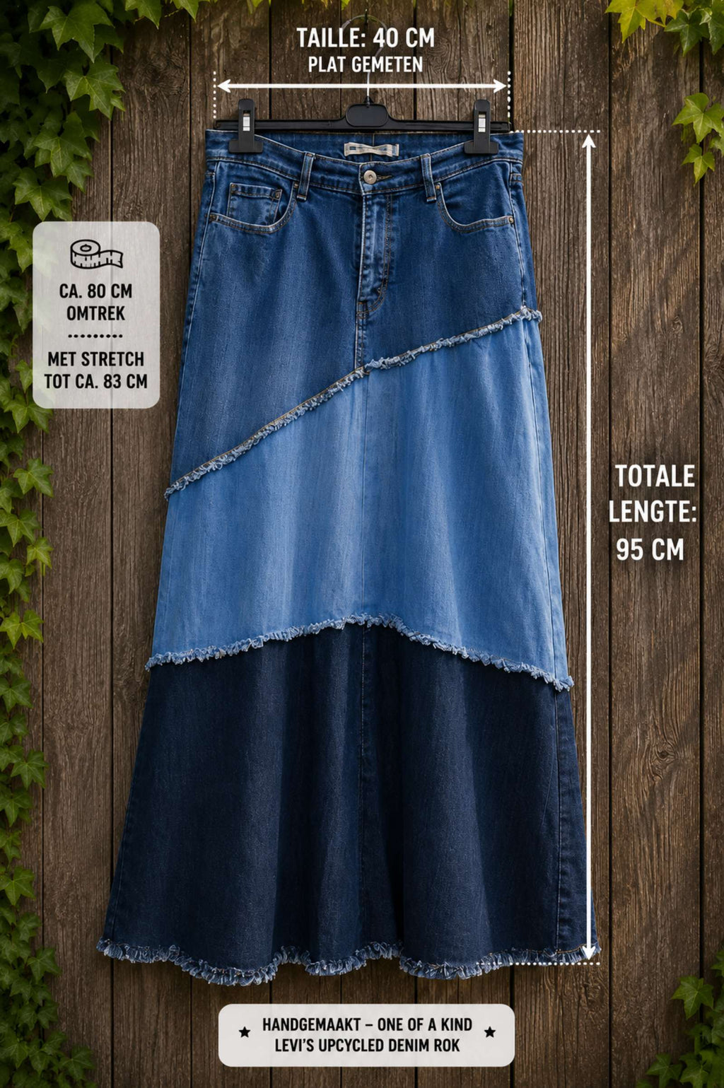 Maatoverzicht van Levi's upcycled denim rok met taille en totale lengte van 95 cm