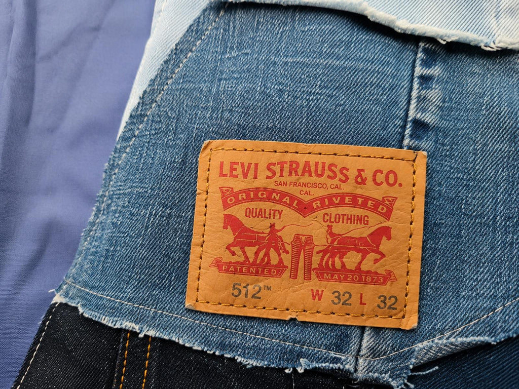 One of a Kind Levi's Patchwork Denim Hesje L/XL – Handgemaakt & Upcycled