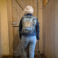 achterkant upcycled denim jasje met boho illustratie en tekst bit of a mess but doing my best Old New Atelier
