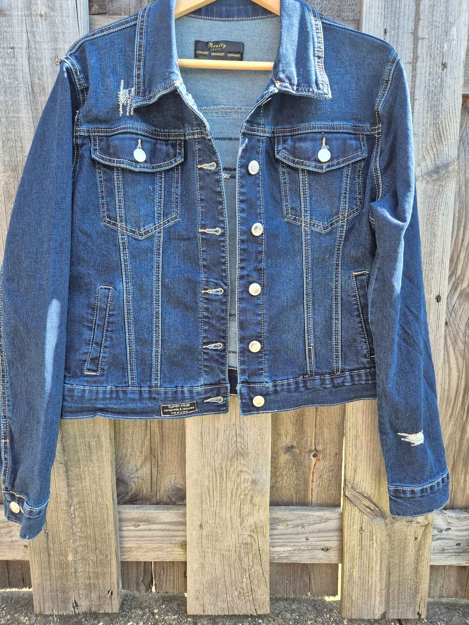 VERKOCHT Upcycled Denim Jacket Wild Spirit – Handmade One of a Kind