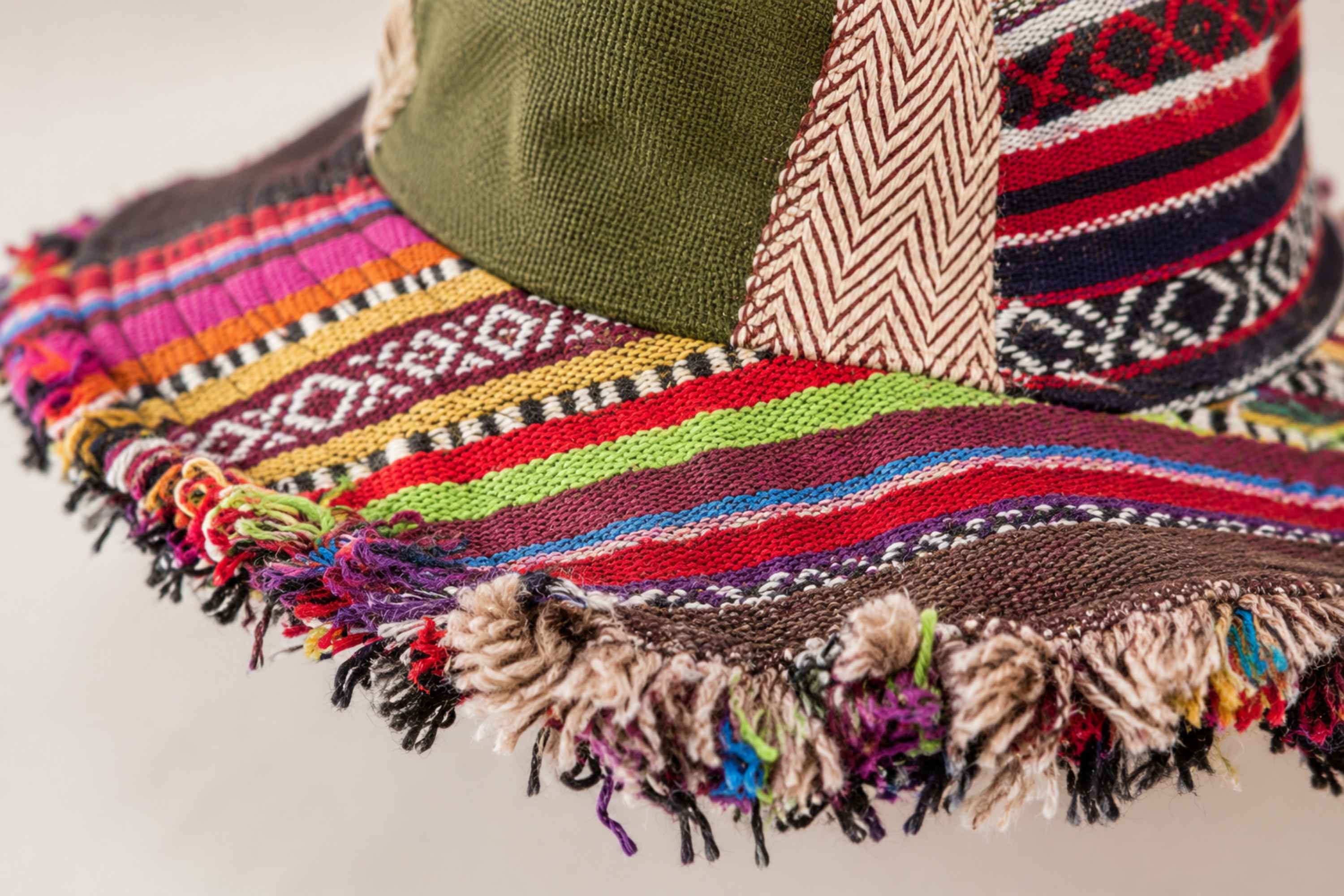 Handgemaakte Boho Patchwork Hoed – One of a Kind