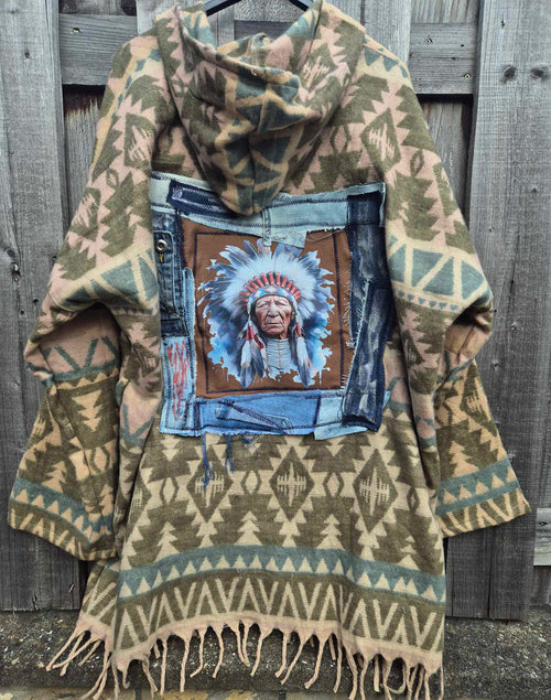 Boho poncho jasje met upcycled denim patchwork achterkant