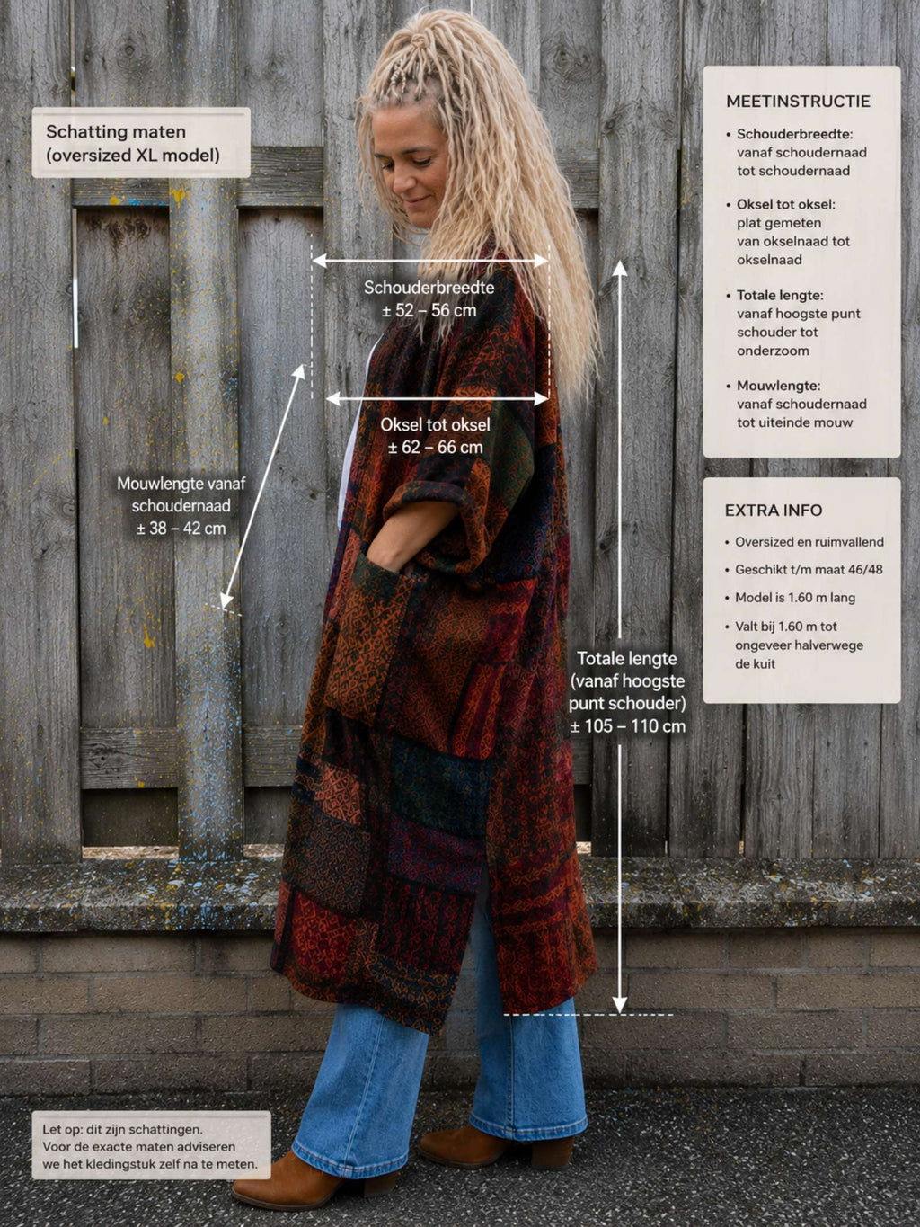 Maatoverlay van een oversized boho patchwork vest in one size, gedragen door model van 1.60 m, Old New Atelier.