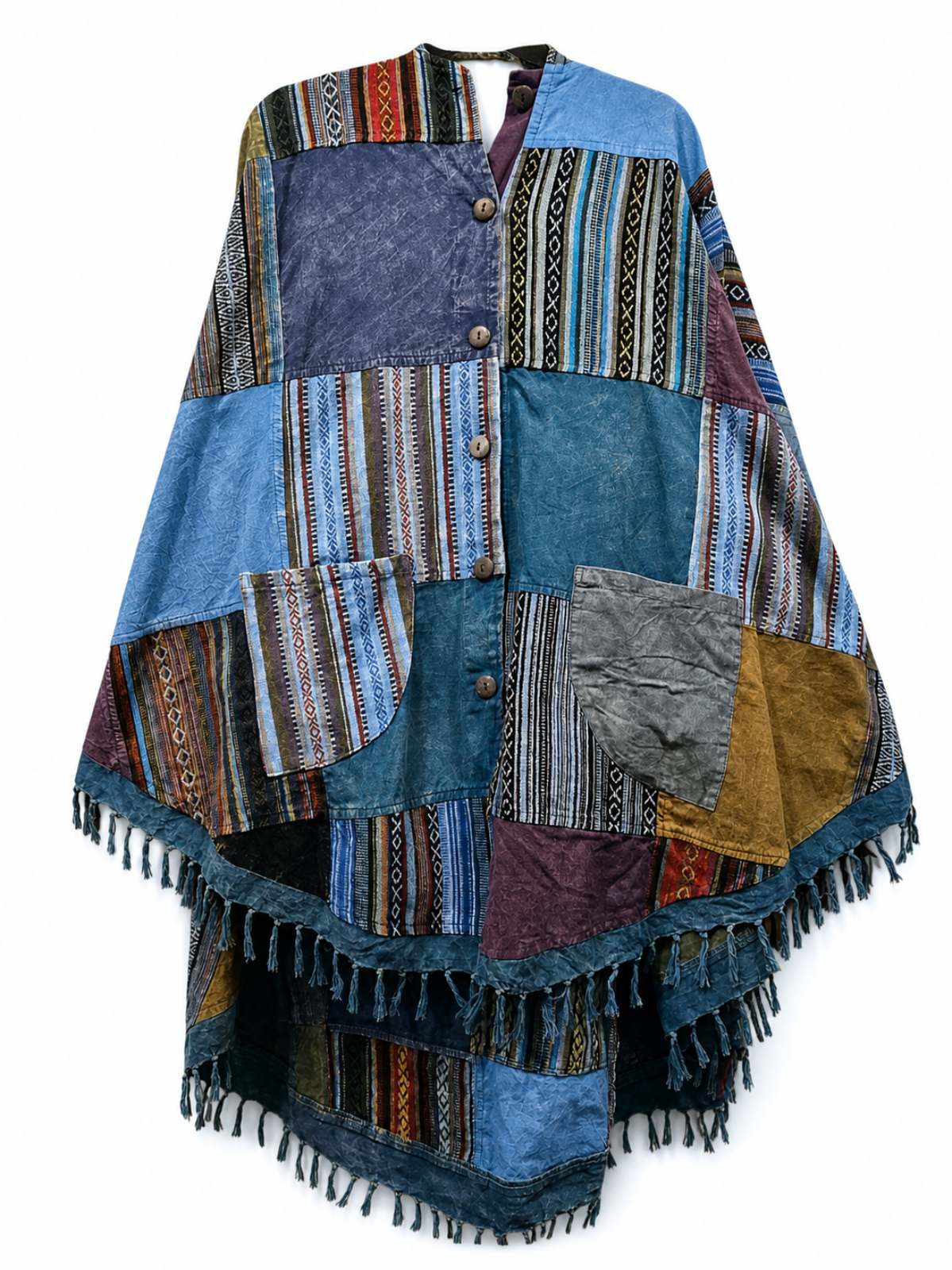 Upcycled boho patchwork poncho met capuchon en franjes van Old New Atelier