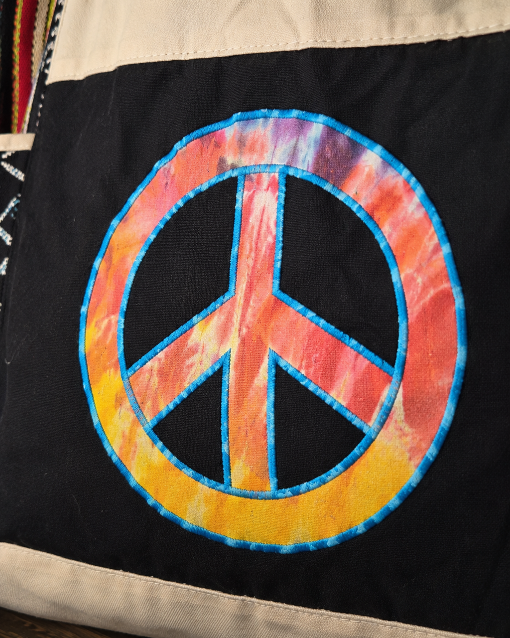 Handgemaakte Boho Crossbody Tas – Peace Patch – One of a Kind