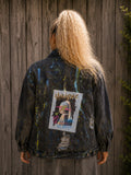 One of a Kind zwart upcycled spijkerjasje met Unique kunstpatch, verfspetters en destroyed details achterkant | Old New Atelier