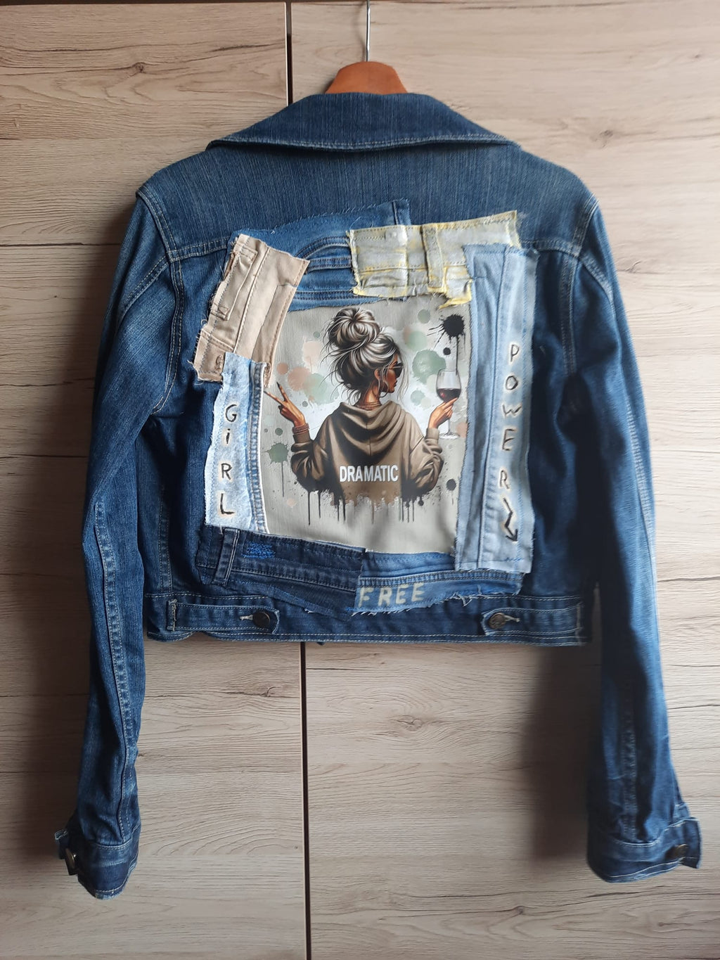 🔥 VERKOCHT Rebel Girl Power Upcycled Denim Jasje – One of a Kind
